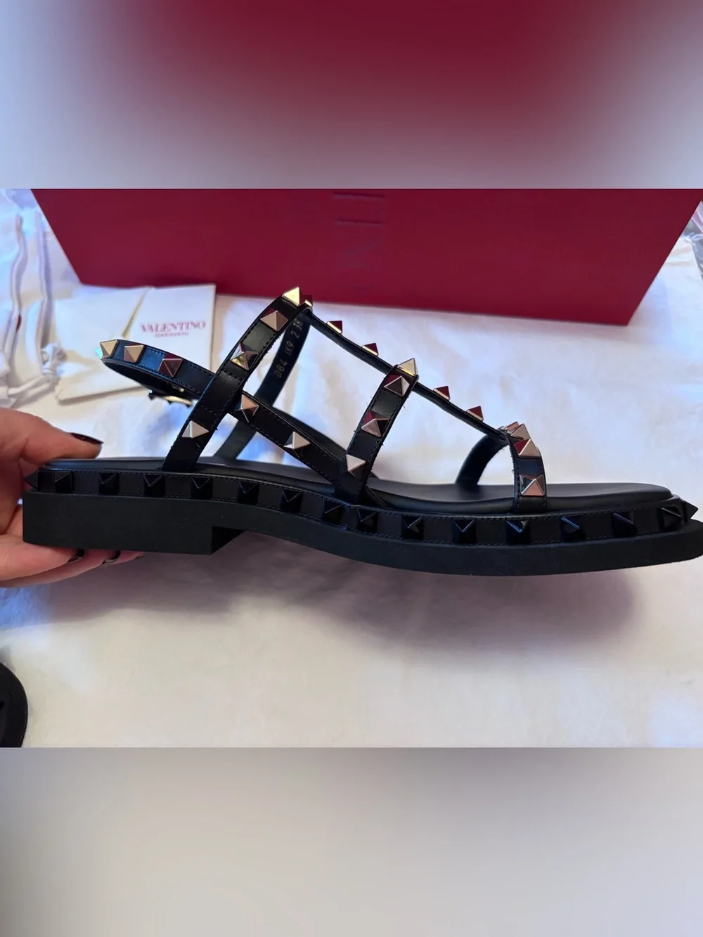 VALENTINO GARAVANI Rockstud Leather Sandals
